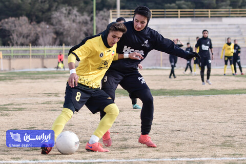 فوتبال بانوان سپاهان -آوا تهران