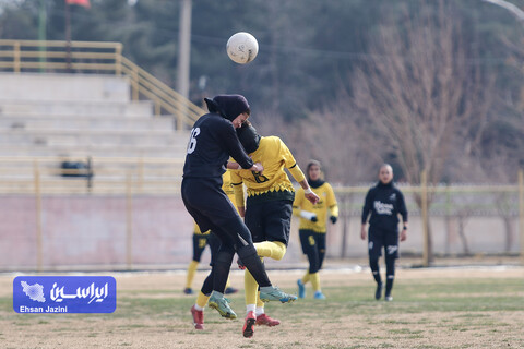 فوتبال بانوان سپاهان -آوا تهران