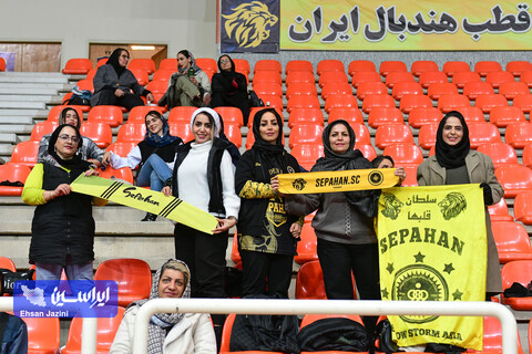 هندبال سپاهان - نفت و گاز