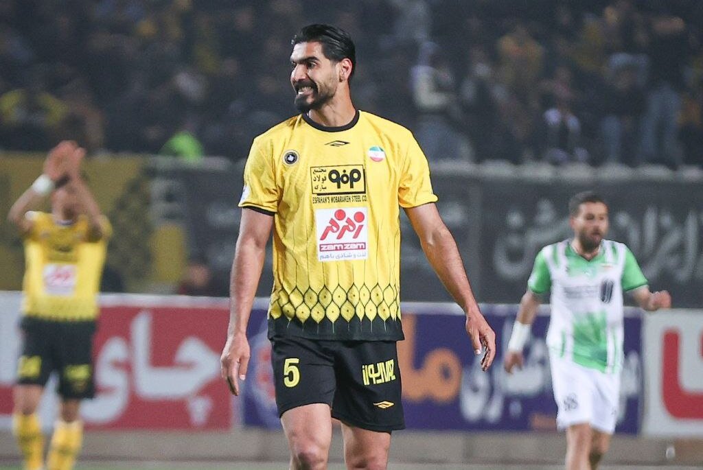 رضا اسدی: در لیگ برتر فوتبال باید تا آخرین ثانیه تلاش کرد