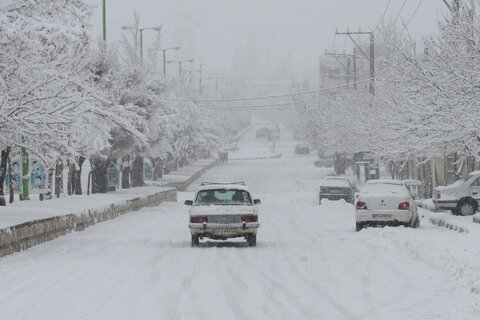 فعالیت مدارس فریدونشهر و خوانسار با تأخیر شروع میشود برف