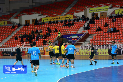 هندبال فولاد مبارکه سپاهان - نیروی زمینی کازرون