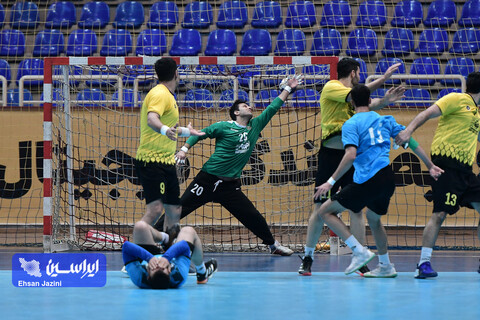 هندبال فولاد مبارکه سپاهان - نیروی زمینی کازرون