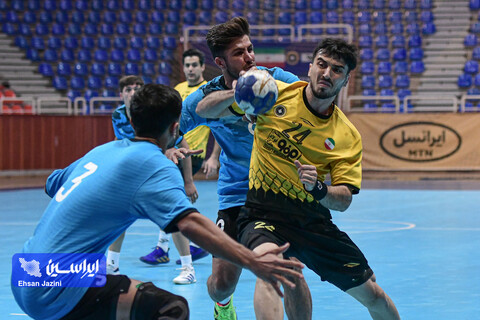 هندبال فولاد مبارکه سپاهان - نیروی زمینی کازرون