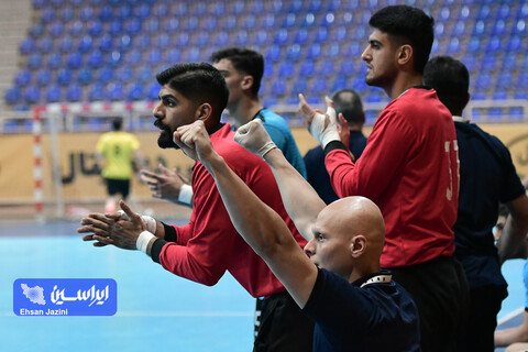 هندبال فولاد مبارکه سپاهان - نیروی زمینی کازرون