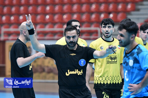 هندبال فولاد مبارکه سپاهان - نیروی زمینی کازرون