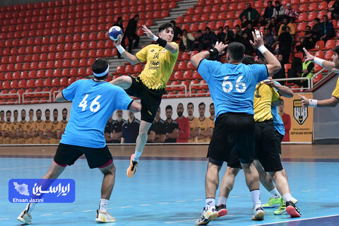 هندبال فولاد مبارکه سپاهان - نیروی زمینی کازرون