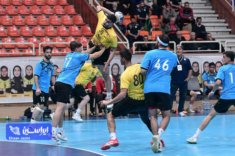 هندبال فولاد مبارکه سپاهان - نیروی زمینی کازرون