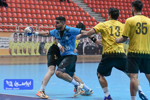 هندبال فولاد مبارکه سپاهان - نیروی زمینی کازرون