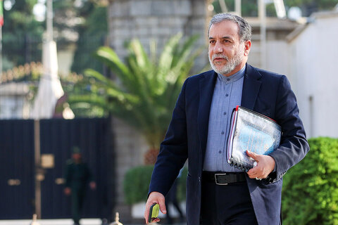 تلاش دوباره برای «فشار حداکثری» بر ایران به شکست میانجامد عراقچی