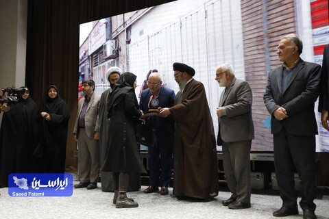 مراسم جشن اشتغال و خودکفایی ۶۷۹۰ مددجوی کمیته امداد امام خمینی (ره) استان اصفهان