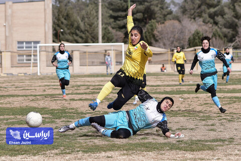 فوتبال بانوان سپاهان - طاران