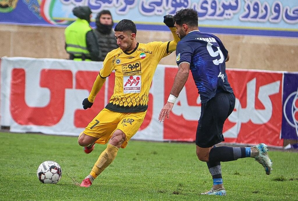 خلاصه بازی ملوان - سپاهان/ توقف در انزلی