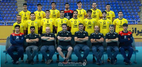 دشت ۲ امتیاز نخست هندبالیستهای طلایی در کرمان آغاز شد هندبال سپاهان