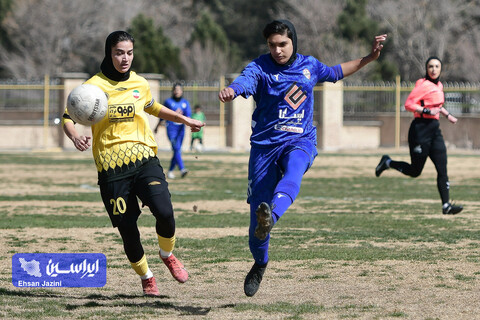 سپاهان - ایستا کردستان