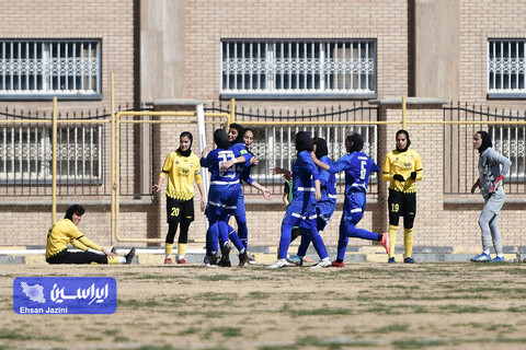 سپاهان - ایستا کردستان