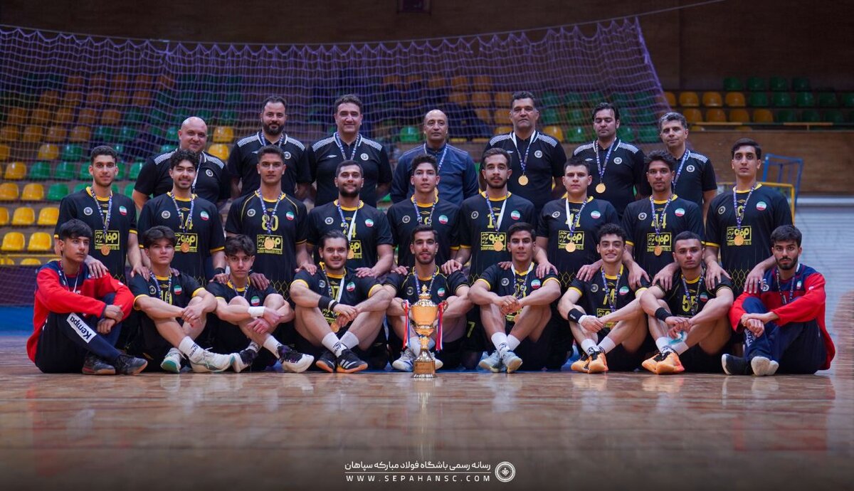 استعدادهای هندبال سپاهان بر قله ایران