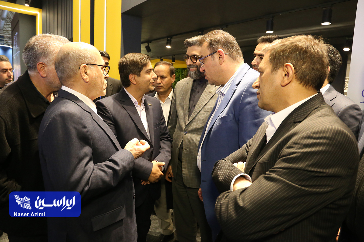 بازدید مدیرعامل فولاد مبارکه از نمایشگاه بینالمللی تجارت با اوراسیا