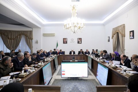 تاکید معاون اول رئیس جمهور بر تقویت نظارت بر قیمتها و برخورد با محتکران عارف