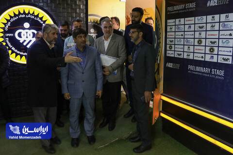 بازدید مدیرعامل فولاد مبارکه از ورزشگاه نقش جهان و دیدار با بازیکنان و کادر فنی تیم فوتبال سپاهان
