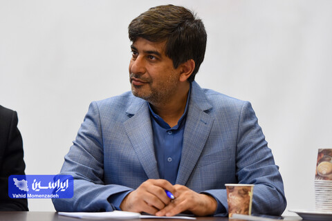 بازدید مدیرعامل فولاد مبارکه از ورزشگاه نقش جهان و دیدار با بازیکنان و کادر فنی تیم فوتبال سپاهان