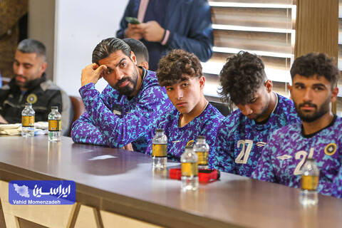 بازدید مدیرعامل فولاد مبارکه از ورزشگاه نقش جهان و دیدار با بازیکنان و کادر فنی تیم فوتبال سپاهان