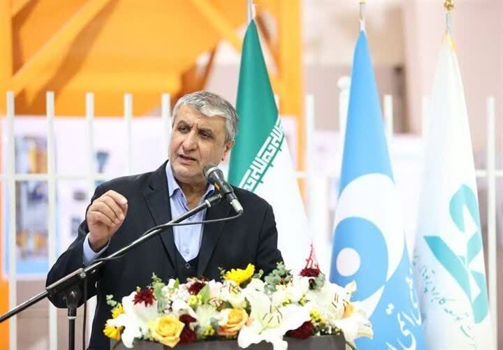 دشمنان از ابزار تحریم برای کاهش مقبولیت نظام استفاده می‌کنند