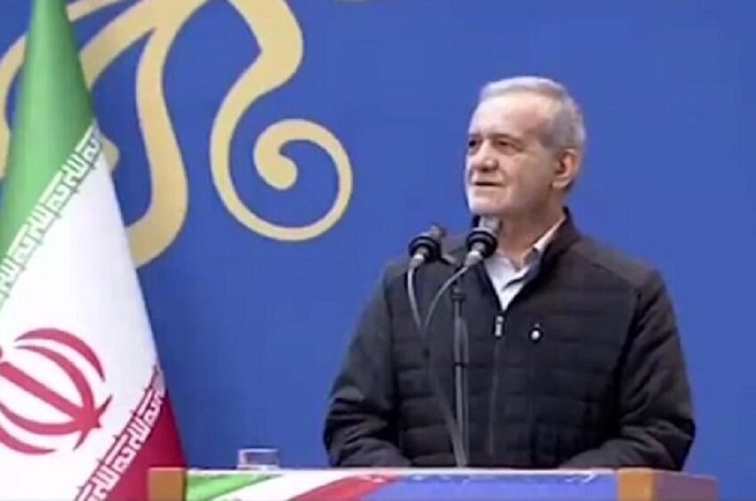 نباید به دشمن اجازه دهیم جامعه را با تنش مواجه کند