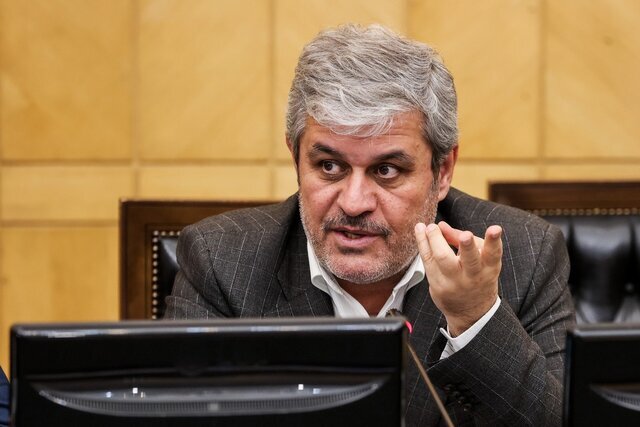 مخالف استیضاح هستم/ استیضاح وزیر باعث بی‌ثباتی بازار می‌شود