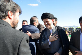 پویش مردمی کاشت ۲ هزار هکتار بذر بادام کوهی در شهرستان مبارکه با مشارکت فولاد مبارکه