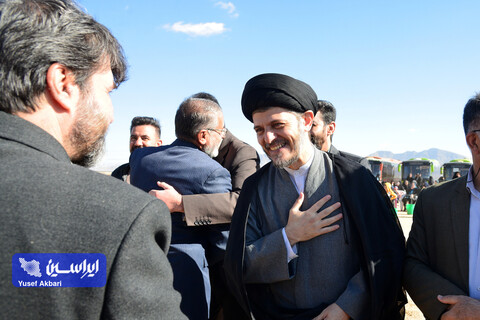پویش مردمی کاشت ۲ هزار هکتار بذر بادام کوهی در شهرستان مبارکه با مشارکت فولاد مبارکه