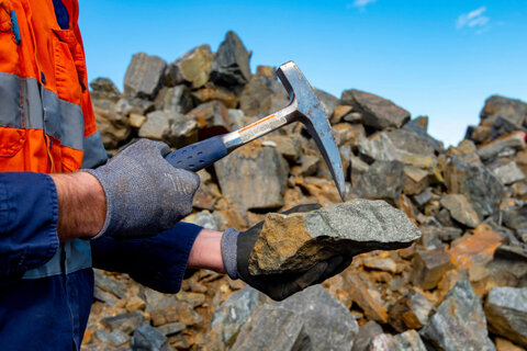 کاهش سرمایهگذاری جهانی جهت کشف منابع معدنی در ۲۰۲۴ معدن