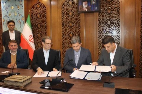 امضای تفاهمنامه احداث نیروگاه خورشیدی ۴۰۰ مگاواتی در ذوبآهن اصفهان ذوب آهن