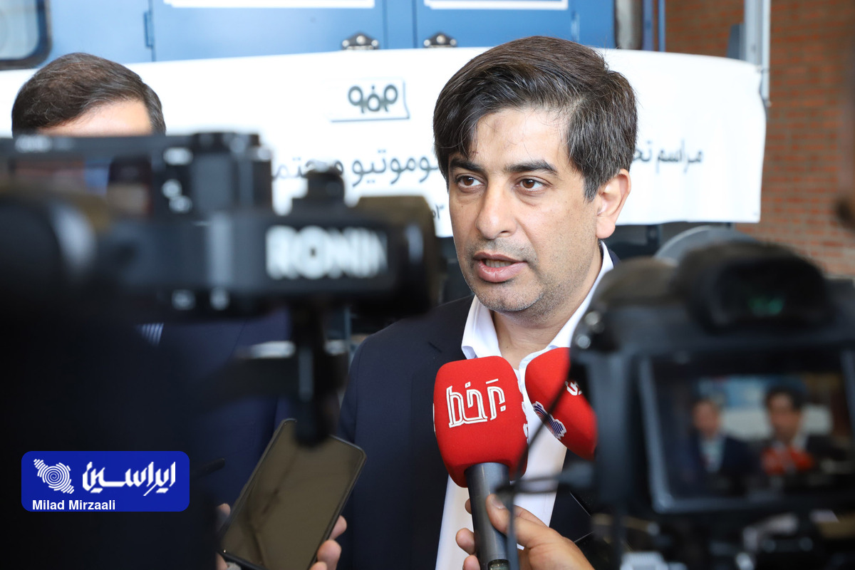 فولاد مبارکه با توسعه حمل‌ونقل ریلی، به دنبال کاهش آلایندگی و ارتقای ساخت داخل است/ شروع همکاری‌های جدید با مپنا در آینده نزدیک 
