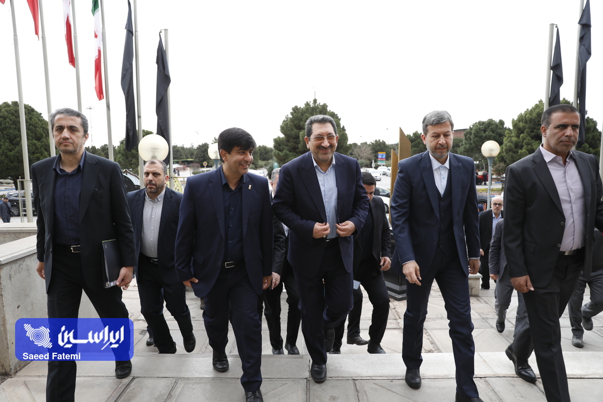 وزیر صمت وارد قلب صنعت فولاد ایران شد ‌