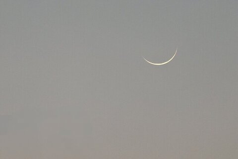 دوشنبه عید فطر است ماه