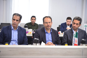 نشست مدیرعامل گروه فولاد مبارکه با مسئولین شرکت صناپ