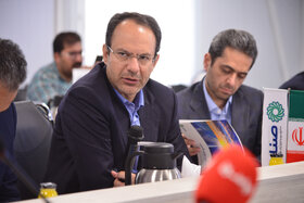 نشست مدیرعامل گروه فولاد مبارکه با مسئولین شرکت صناپ