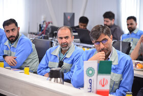 نشست مدیرعامل گروه فولاد مبارکه با مسئولین شرکت صناپ