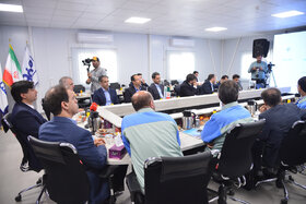 نشست مدیرعامل گروه فولاد مبارکه با مسئولین شرکت صناپ