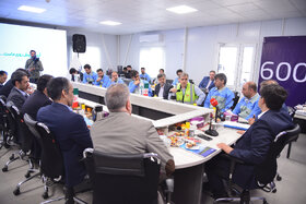 نشست مدیرعامل گروه فولاد مبارکه با مسئولین شرکت صناپ