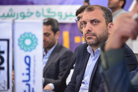 نشست مدیرعامل گروه فولاد مبارکه با مسئولین شرکت صناپ