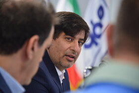 نشست مدیرعامل گروه فولاد مبارکه با مسئولین شرکت صناپ