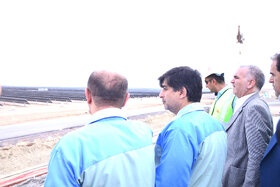 بازدید تخصصی مدیرعامل گروه فولاد مبارکه از بخشهای مختلف نیروگاه خورشیدی آفتاب شرق