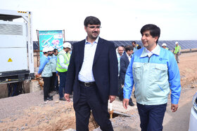 بازدید تخصصی مدیرعامل گروه فولاد مبارکه از بخشهای مختلف نیروگاه خورشیدی آفتاب شرق