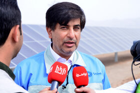 بازدید تخصصی مدیرعامل گروه فولاد مبارکه از بخشهای مختلف نیروگاه خورشیدی آفتاب شرق