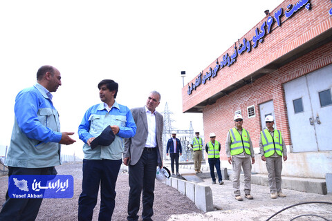 بازدید تخصصی مدیرعامل گروه فولاد مبارکه از بخش‌های مختلف نیروگاه خورشیدی آفتاب شرق