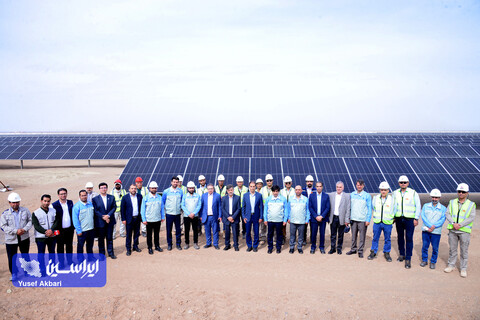 بازدید تخصصی مدیرعامل گروه فولاد مبارکه از بخش‌های مختلف نیروگاه خورشیدی آفتاب شرق