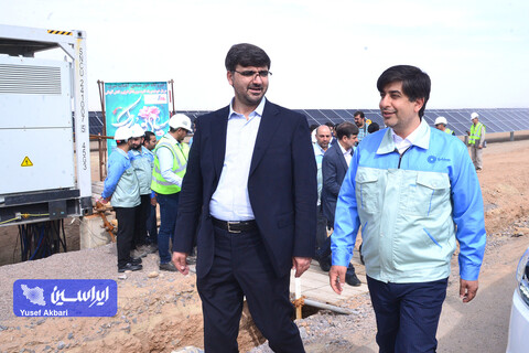 بازدید تخصصی مدیرعامل گروه فولاد مبارکه از بخش‌های مختلف نیروگاه خورشیدی آفتاب شرق
