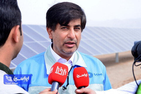 بازدید تخصصی مدیرعامل گروه فولاد مبارکه از بخش‌های مختلف نیروگاه خورشیدی آفتاب شرق